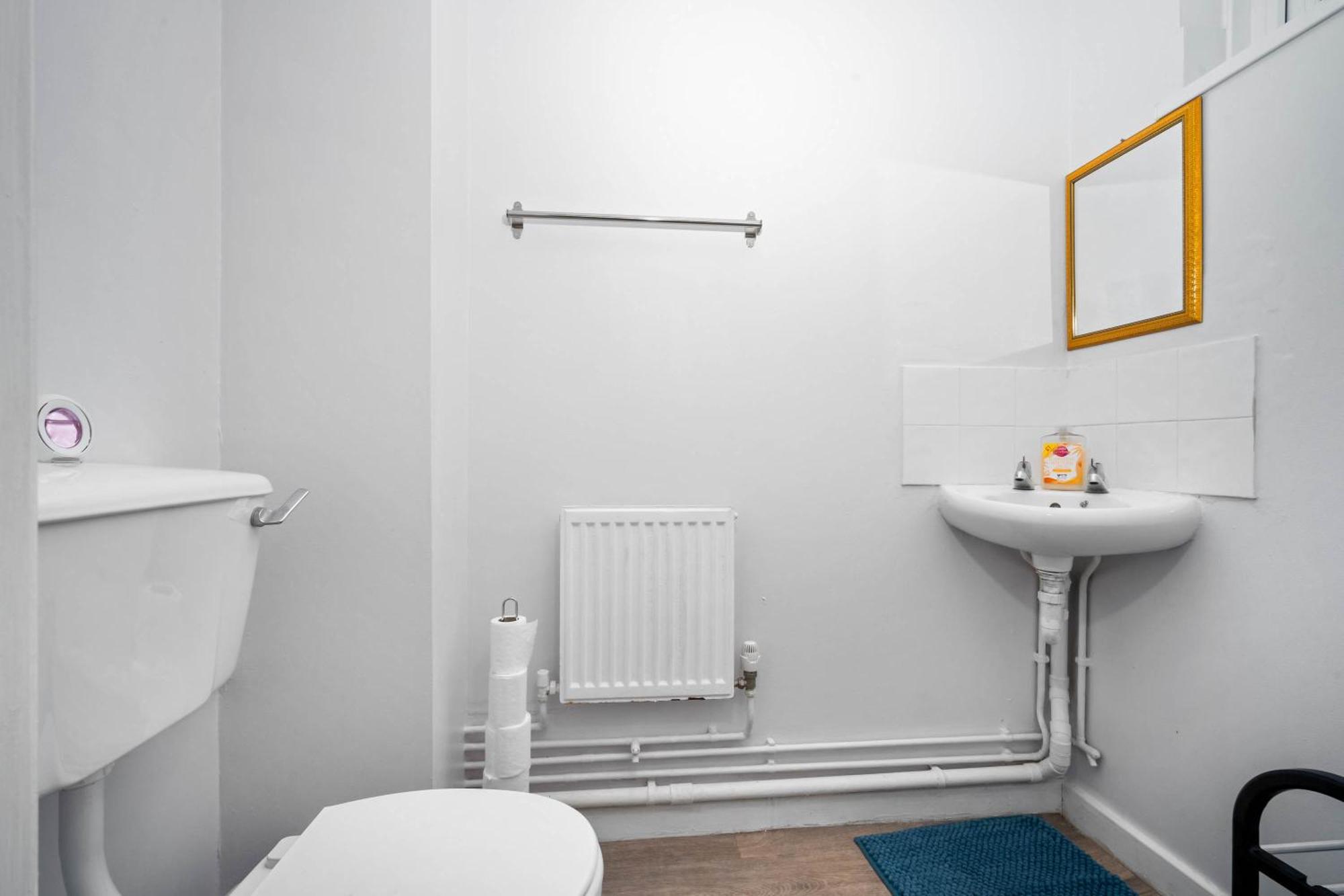 Luxury New House With Free Parking Apartment Birmingham Exterior foto