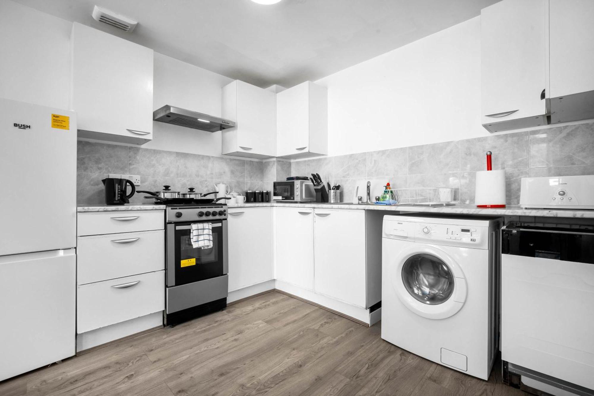 Luxury New House With Free Parking Apartment Birmingham Exterior foto